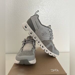 On Running Light Gray Athletic Shoes